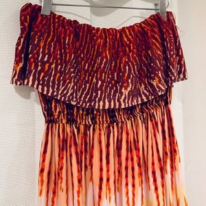 Strapless maxi dress perfect for a tropical vacay